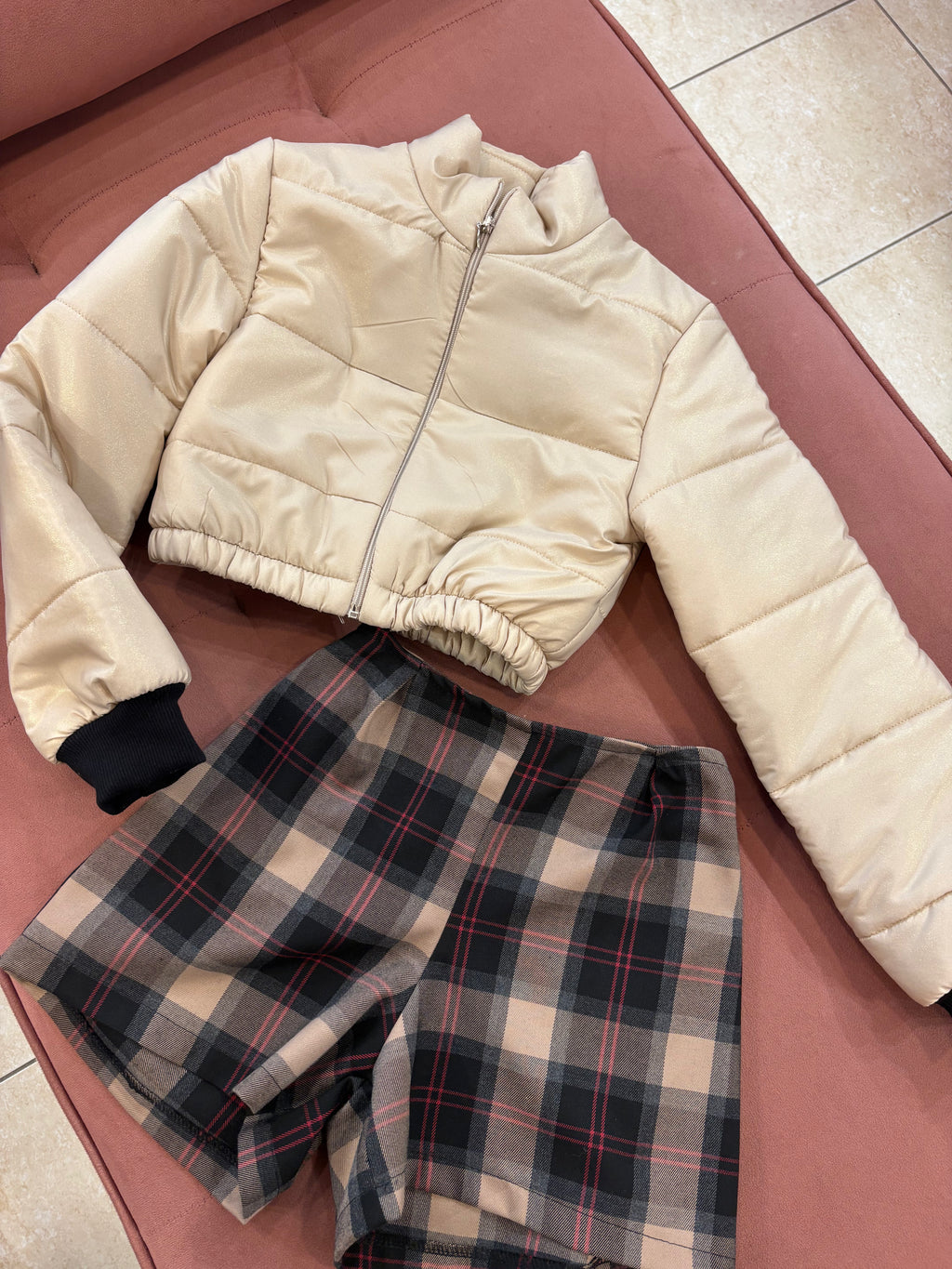 Completo pantaloncino e giubbino