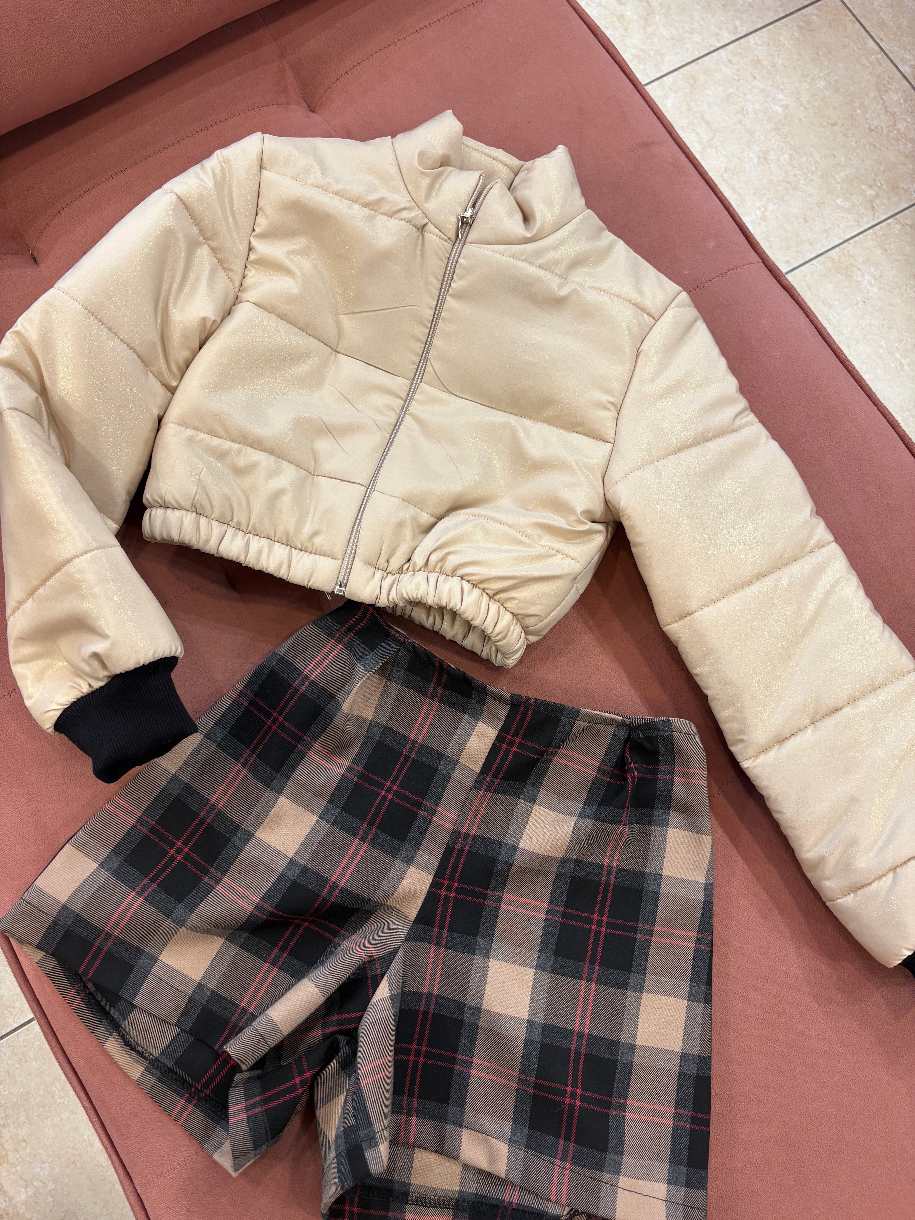 Completo pantaloncino e giubbino
